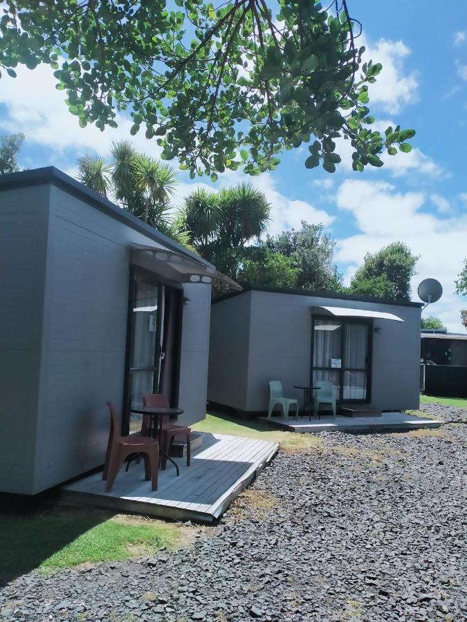 Port Waikato Holiday Park Exterior foto